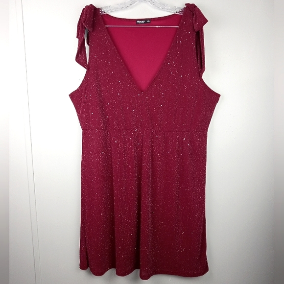 NWOT SHEIN Curve V Neck Dress w/ Tie Shoulder detail in Glitter Burgundy Sz. 4XL - Picture 1 of 14